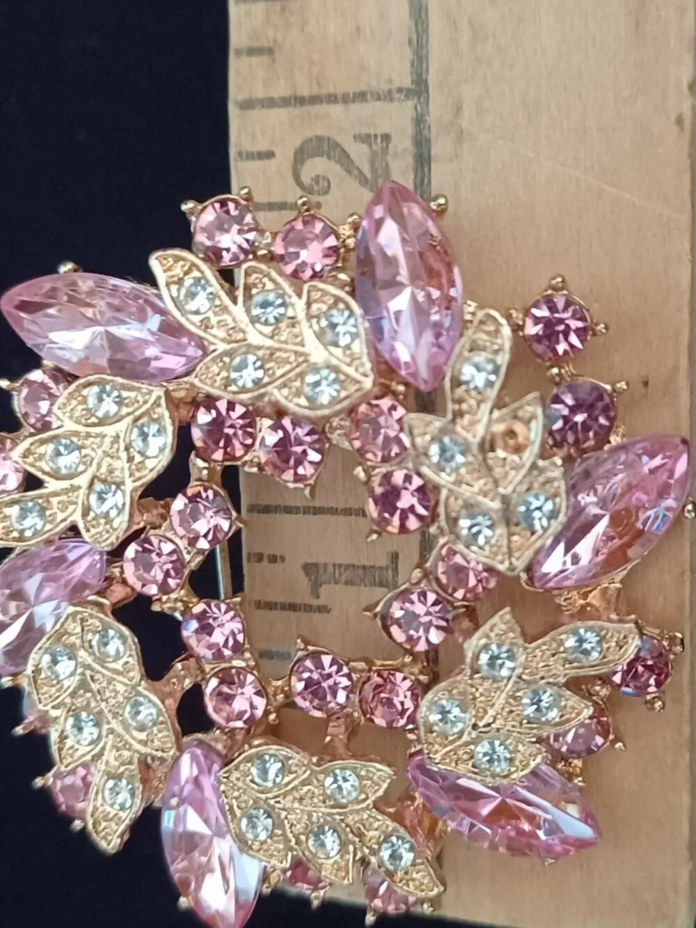 Beautiful Pink & Clear Rhinestone Floral Round Wreath Marquise Brooch Pin
